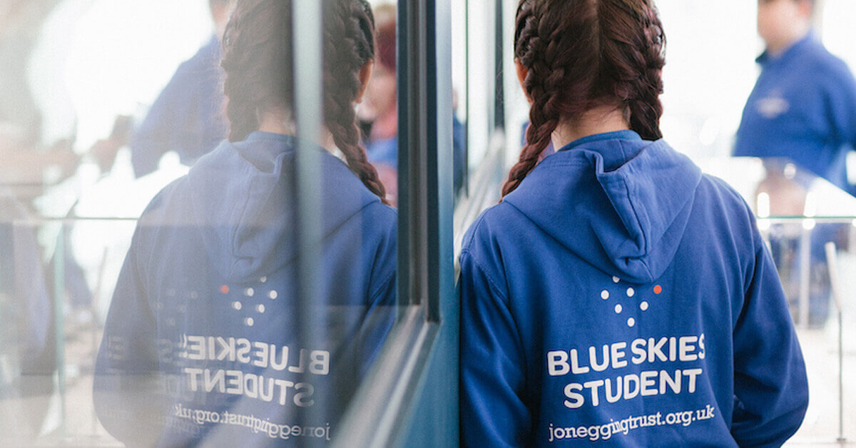 John Egging Trust (JET) programme showing girl wearing Blue Skies student hoodie.